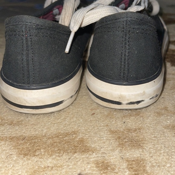 Cute black and white sneakers - Picture 6 of 11